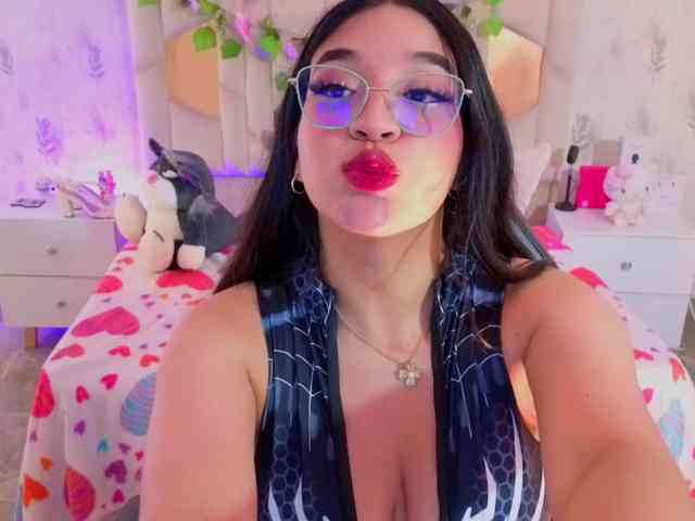MARIANNA-TAY webcam