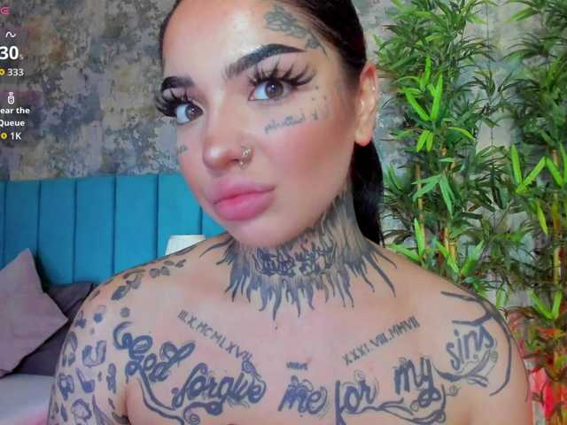 CreamyInk live cam on BongaCams