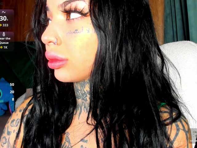CreamyInk live webcam show