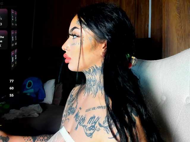 CreamyInk live cam on BongaCams