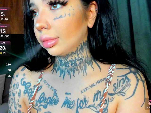CreamyInk live cam on BongaCams