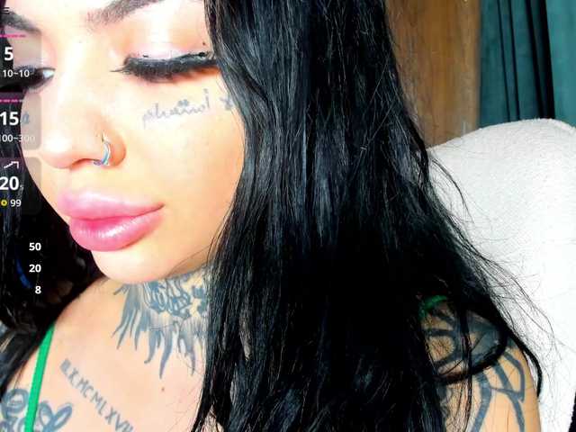 CreamyInk live cam on BongaCams