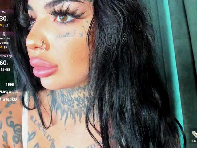 CreamyInk live cam on BongaCams