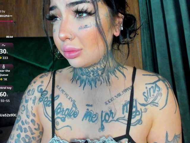 CreamyInk live cam on BongaCams
