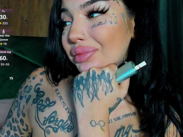 CreamyInk live cam on BongaCams