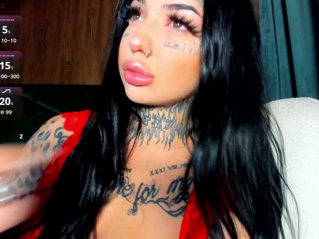 CreamyInk live webcam show