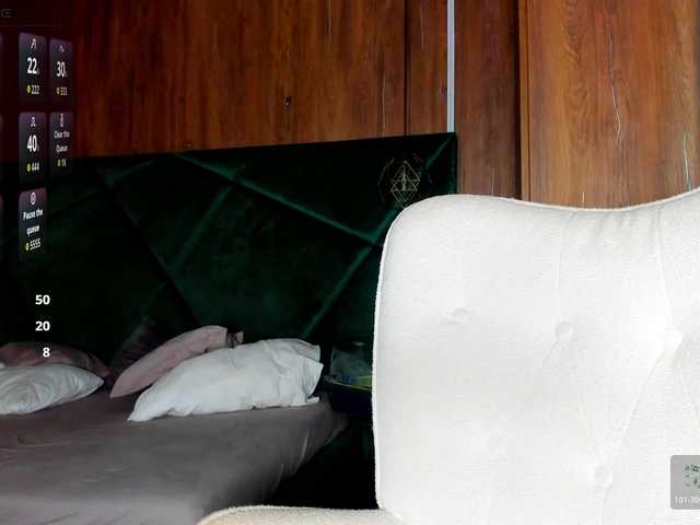 CreamyInk live webcam show