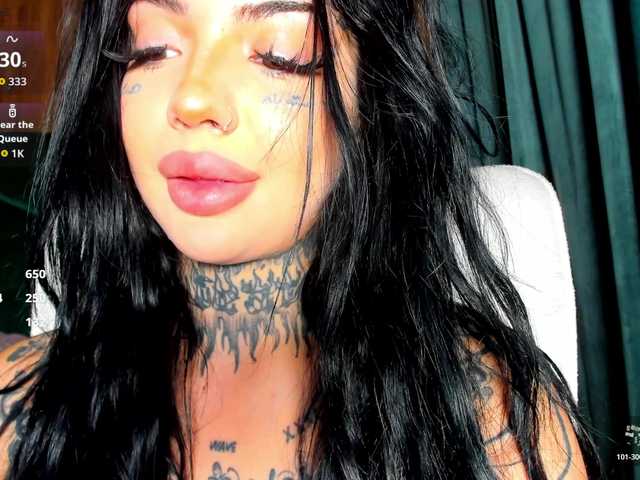 CreamyInk live cam on BongaCams