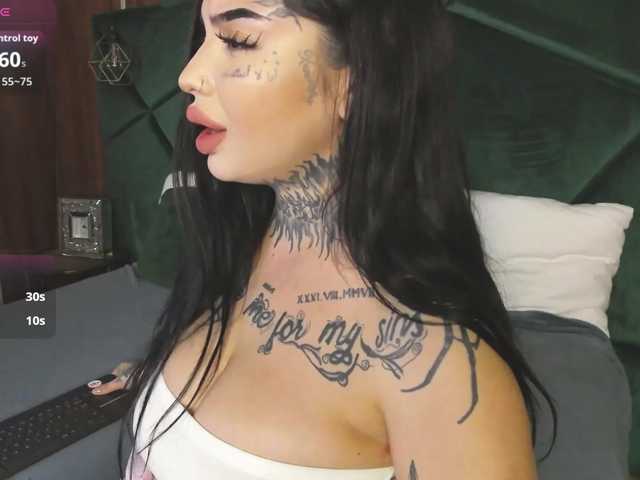 CreamyInk live cam on BongaCams