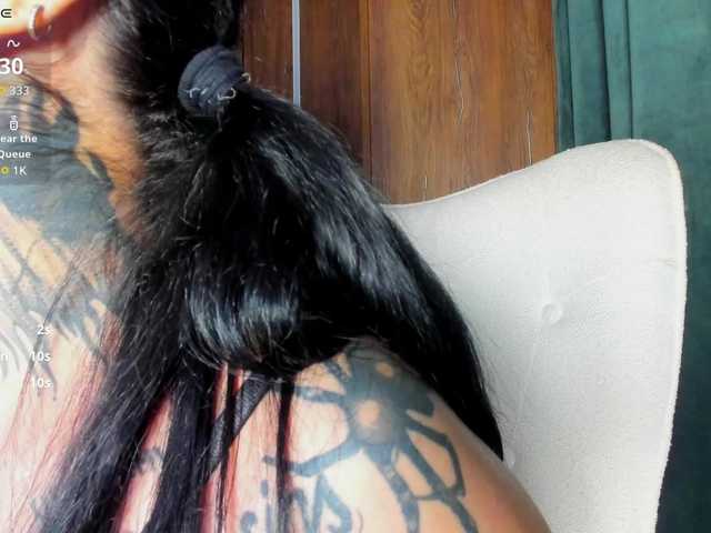 CreamyInk live cam on BongaCams