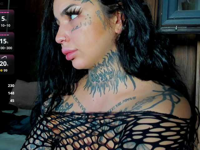 CreamyInk live cam on BongaCams