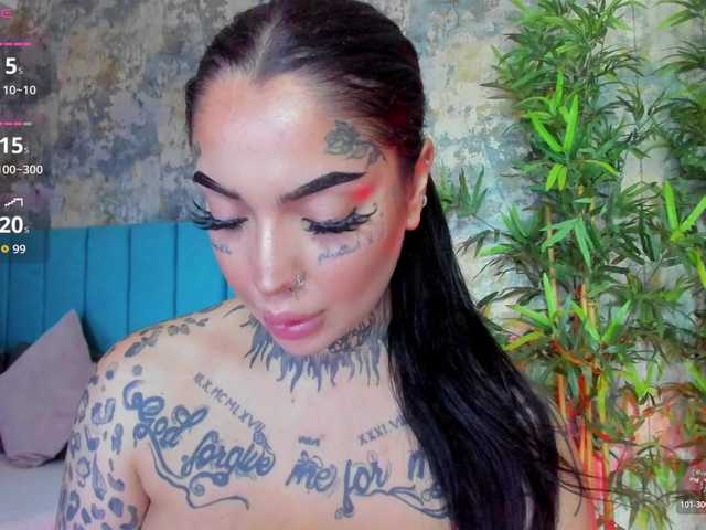 CreamyInk live cam on BongaCams