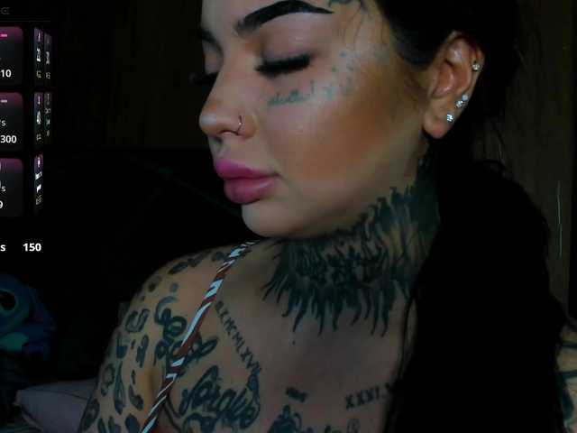 CreamyInk live cam on BongaCams