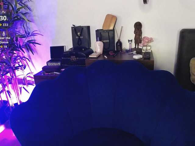 CreamyInk's BongaCams show and profile