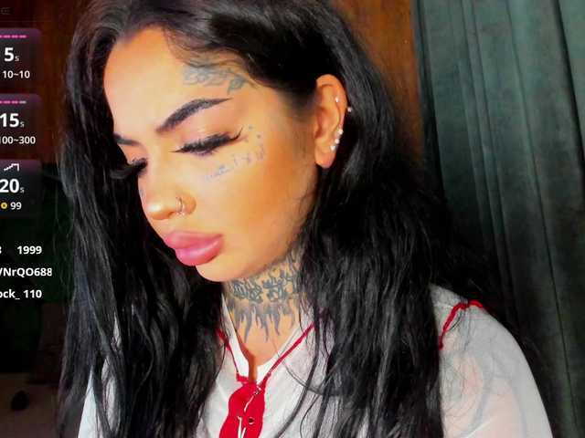 CreamyInk live cam on BongaCams