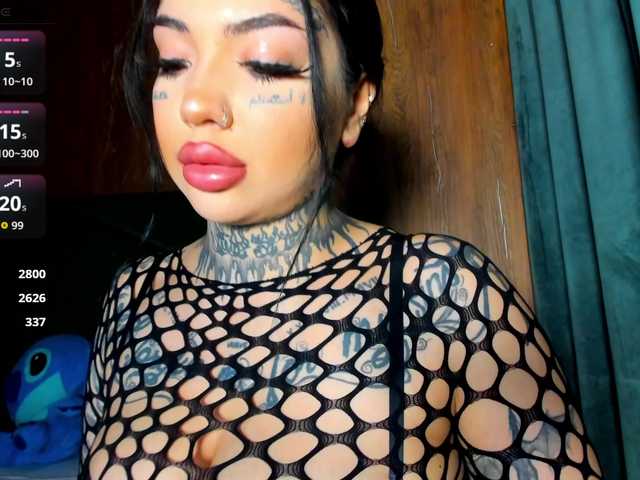 CreamyInk live cam on BongaCams