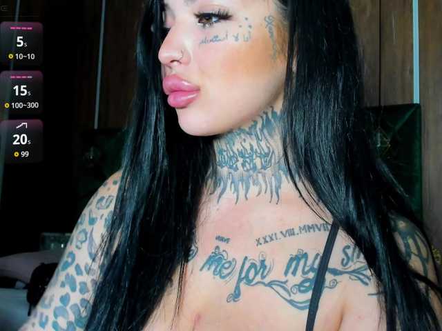 CreamyInk live cam on BongaCams