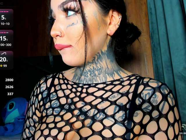 CreamyInk live cam on BongaCams