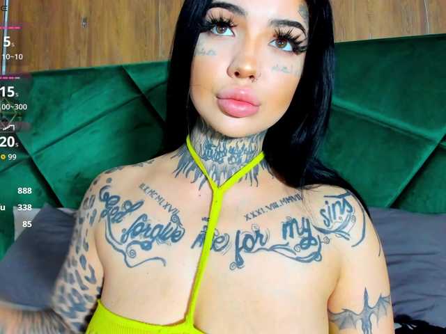 CreamyInk live cam on BongaCams