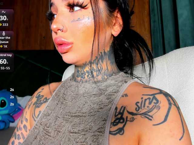 CreamyInk live webcam show