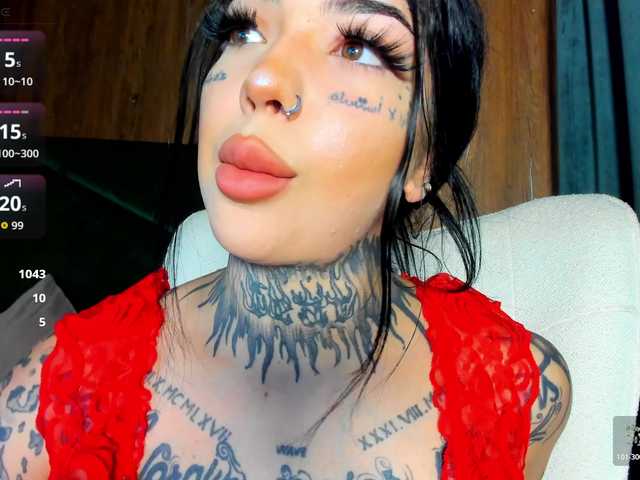 CreamyInk live cam on BongaCams