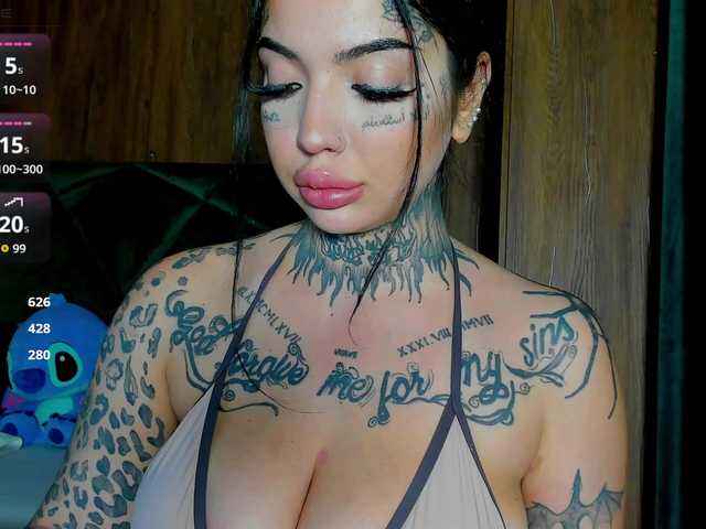 CreamyInk live cam on BongaCams