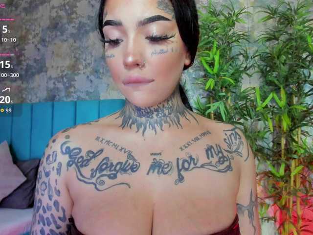 CreamyInk live cam on BongaCams