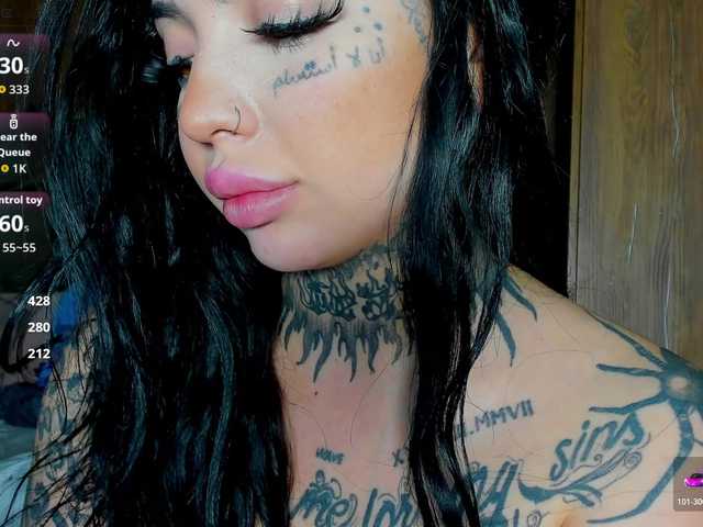CreamyInk live cam on BongaCams