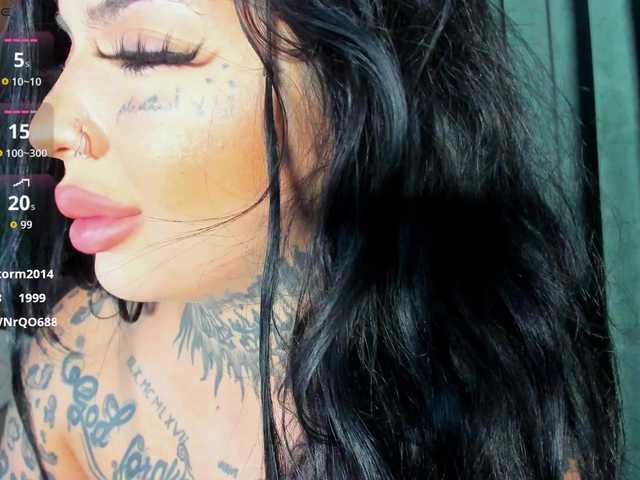 CreamyInk live cam on BongaCams