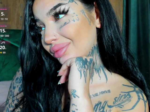 CreamyInk live cam on BongaCams