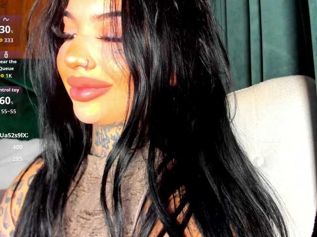 CreamyInk live webcam show