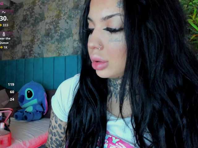 CreamyInk live cam on BongaCams
