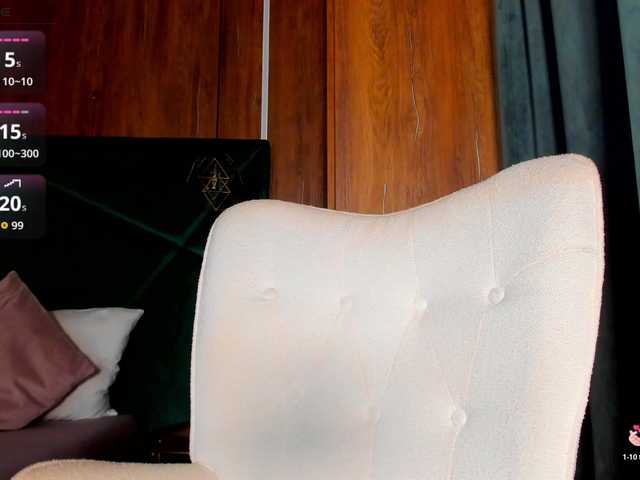 CreamyInk live webcam show