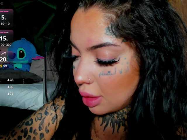 CreamyInk live cam on BongaCams