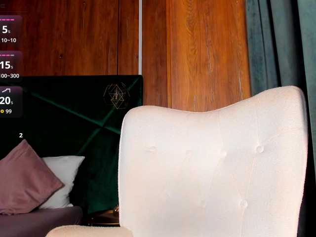 CreamyInk live webcam show