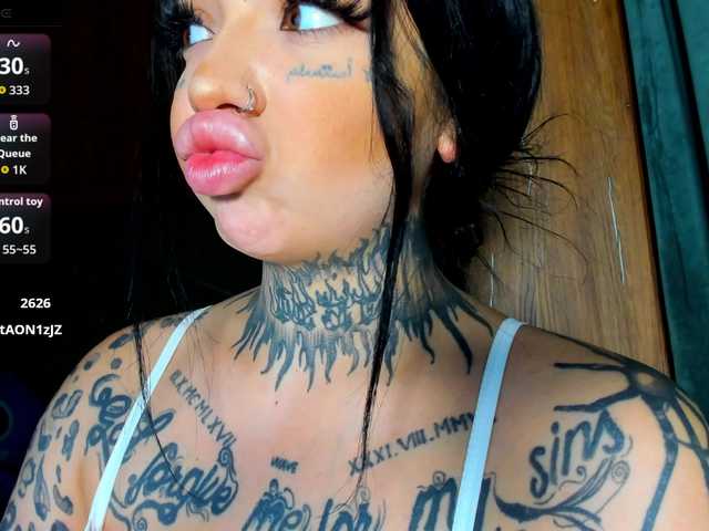 CreamyInk live cam on BongaCams