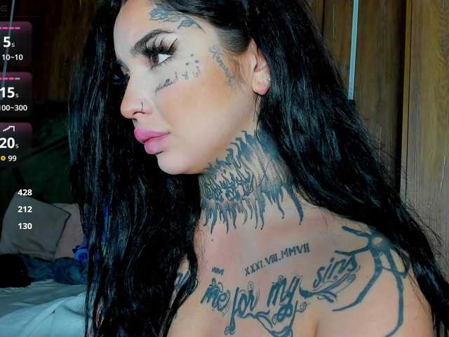 CreamyInk live cam on BongaCams