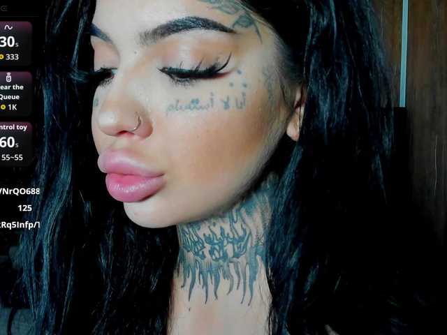 CreamyInk live cam on BongaCams