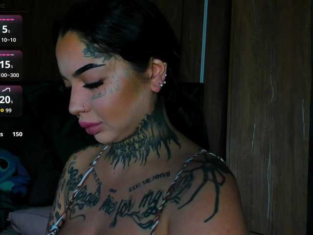 CreamyInk live cam on BongaCams