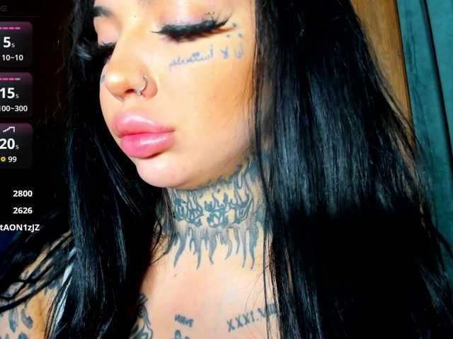 CreamyInk live cam on BongaCams