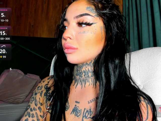 CreamyInk live webcam show