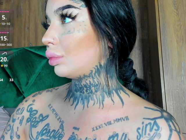 CreamyInk live cam on BongaCams