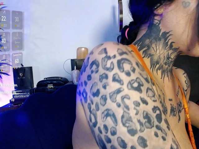 CreamyInk's BongaCams show and profile