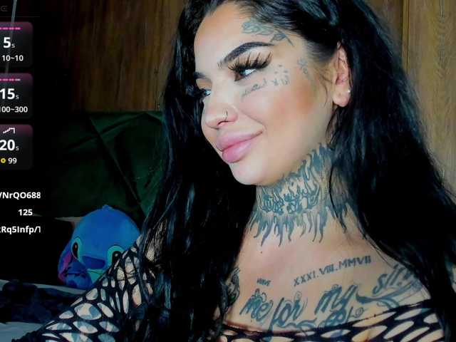 CreamyInk live cam on BongaCams