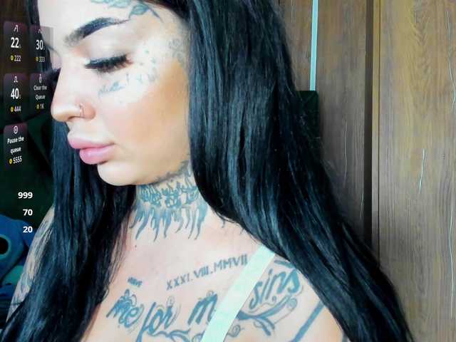 CreamyInk live cam on BongaCams
