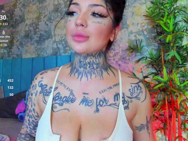 CreamyInk live cam on BongaCams