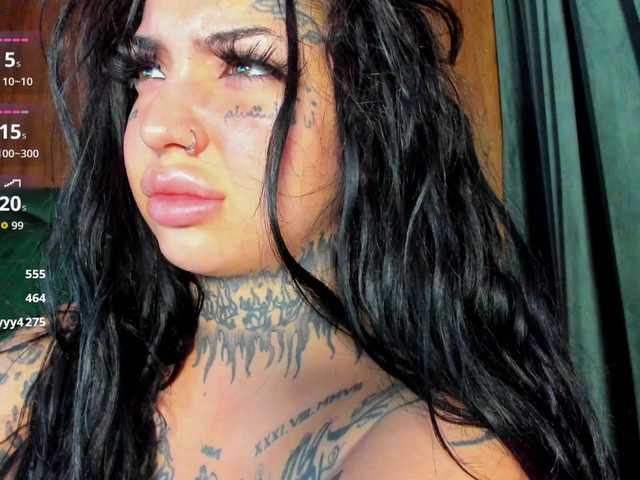 CreamyInk live cam on BongaCams