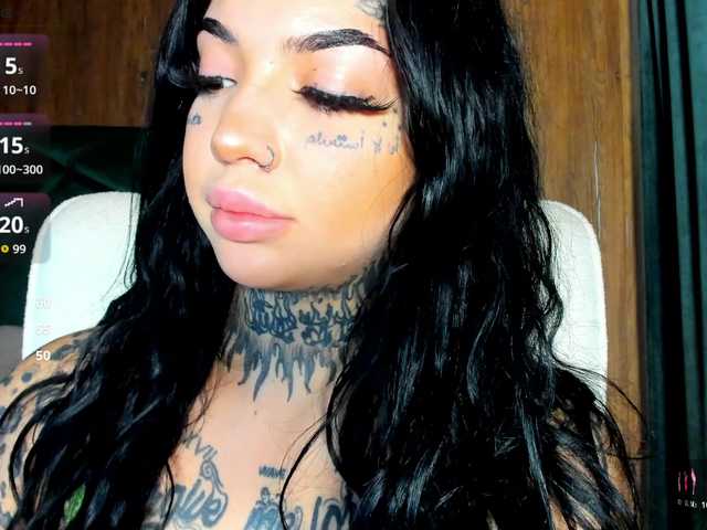 CreamyInk live cam on BongaCams