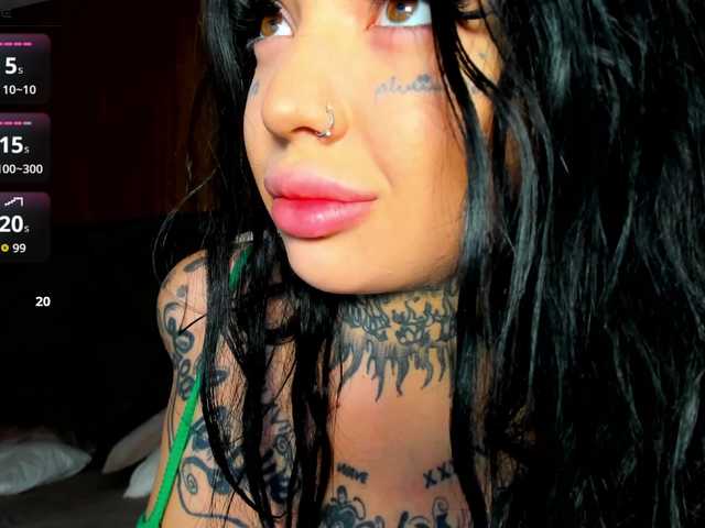 CreamyInk live webcam show