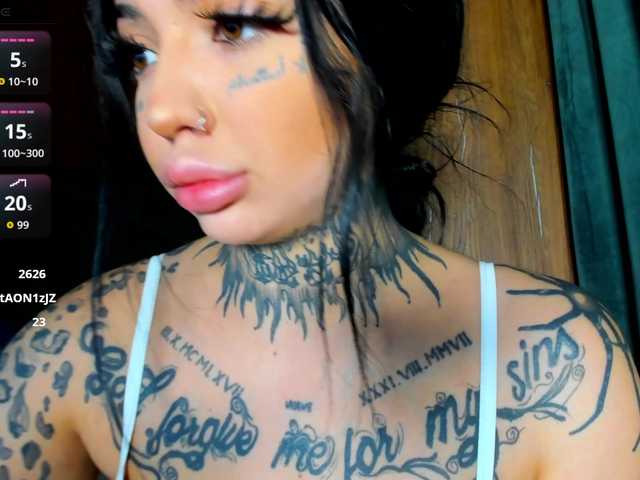 CreamyInk live cam on BongaCams